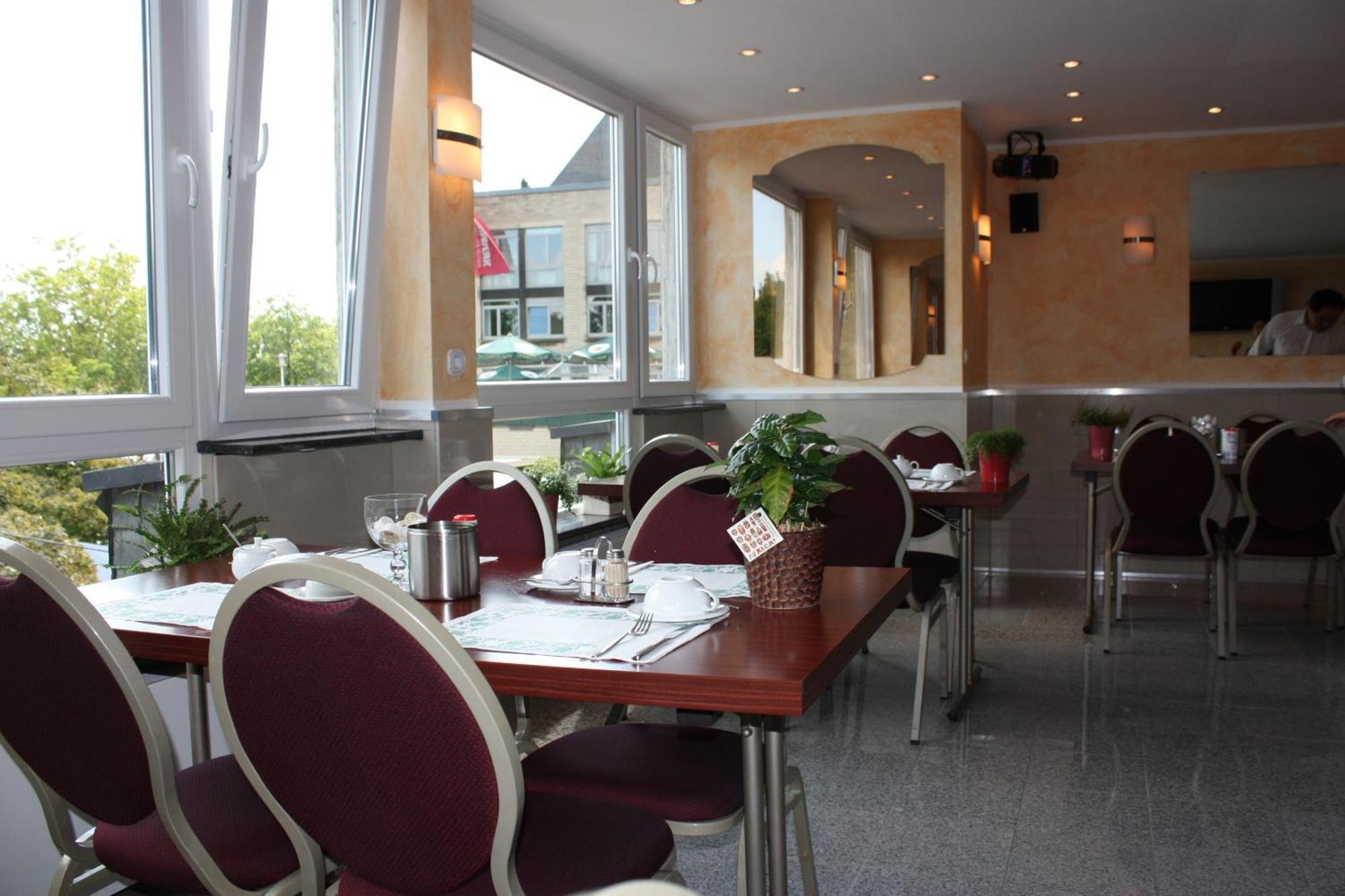 קלן Hotel Roemerhafen מראה חיצוני תמונה